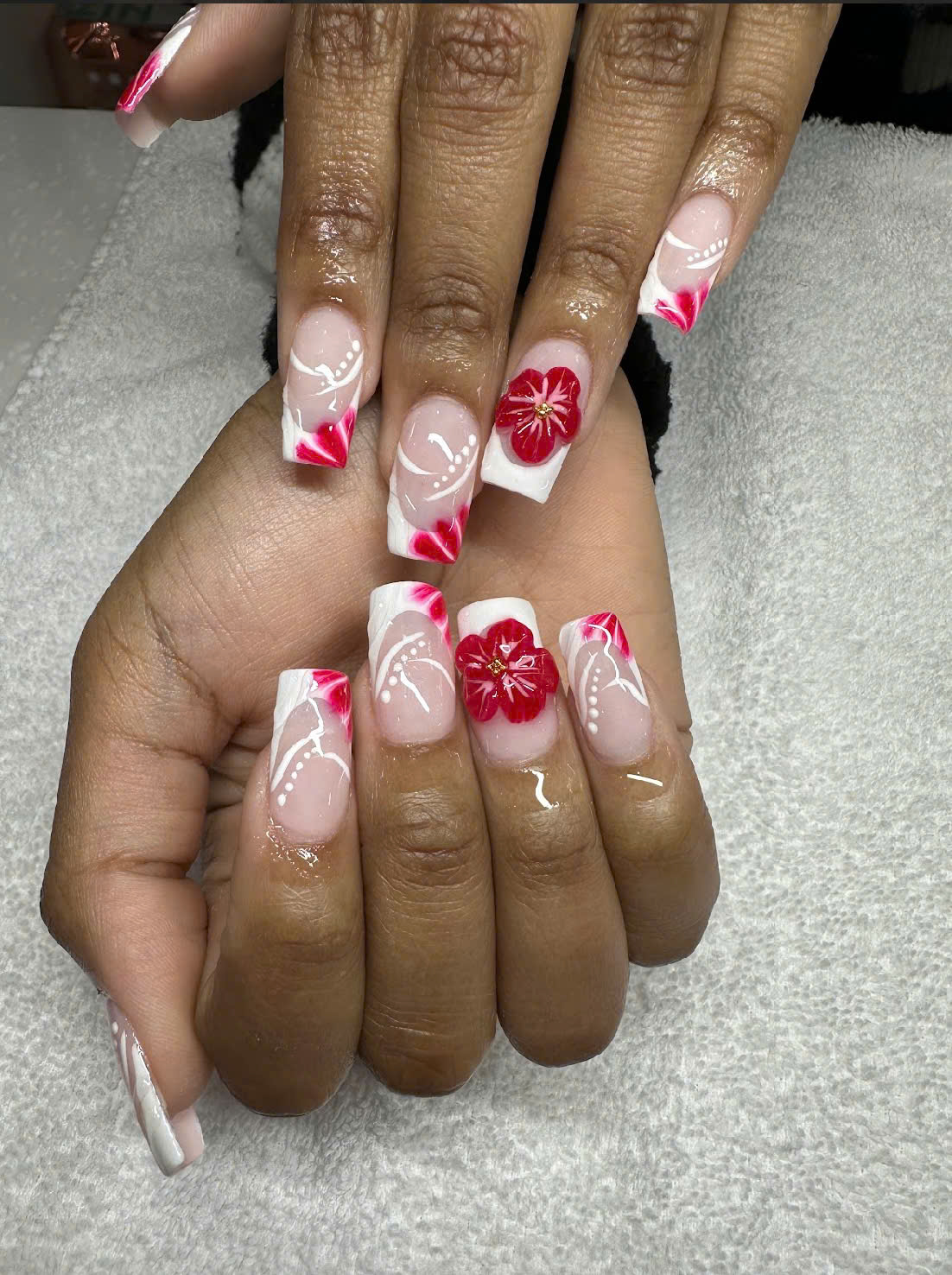 Read more about the article Success Story: Transform Your Nails With ZinNailBar’s Unique Designs